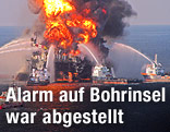 Brennende BP-Ölplattform Deepwater Horizon