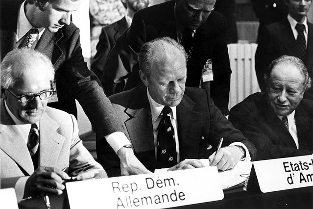 © AP Bruno Kreisky mit Erich Honecker