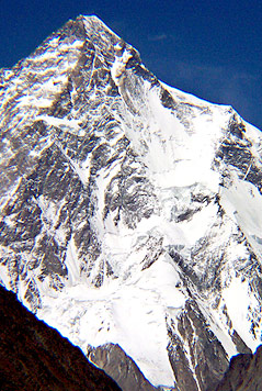 © AP/Tourismusbüro Pakistan Gipfel des K2