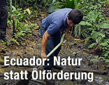 Arbeiter im Regenwald