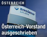 Tafel mit dem Logo der Hypo Alpe Adria Group