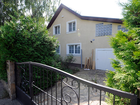 © APA/Roland Schlager ehemaliges Haus des Kampusch-Entführers Wolfgang Priklopil