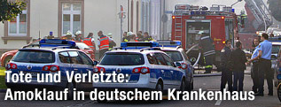 Polizei und Feuerwehr an einem Einsatzort