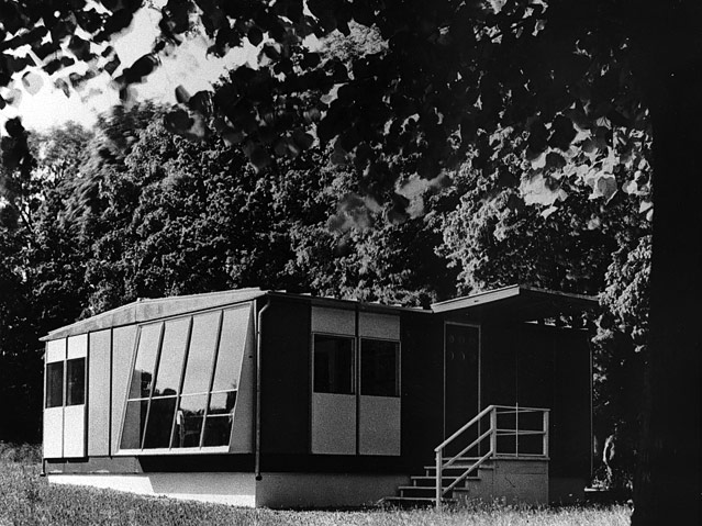 © Centre National d’Art et de Culture Georges Pompidou, Bibliothèque Kandinsky, Paris Jean Prouvé, Maison standard métropole Ateliers Jean Prouvé, Maxéville, France, 1949–1952