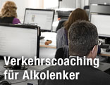Menschen in einem Schulungsraum