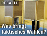 Wähler in der Wahlkabine