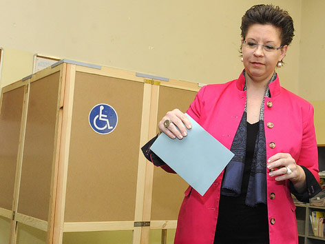 © APA/EPA/Herbert Pfarrhofer ÖVP-Spitzenkanditatin Christine Marek