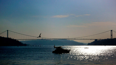 © APA/EPA/Kerim Okten Bosporus Brücke