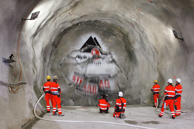 © Reuters/Arnd Wiegmann Baustelle im Gotthard-Tunnel
