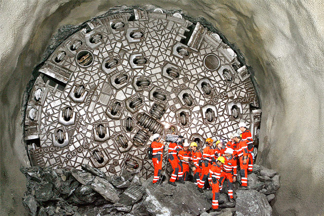 © Reuters/Arnd Wiegmann Baustelle im Gotthard-Tunnel