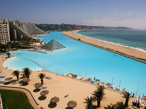 © Reuters/Eliseo Fernandez der größte Pool der Welt