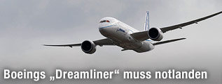 Boeing 787 Dreamliner im Landeanflug