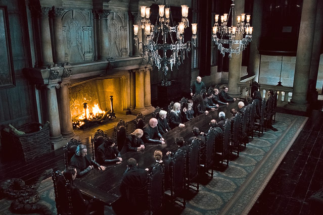 © 2010 Warner Bros. Ent. Harry Potter Publishing Rights Filmszene aus "Harry Potter und die Heiligtümer des Todes"