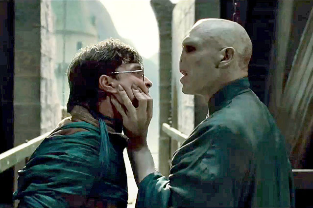 © 2010 Warner Bros. Ent. Harry Potter Publishing Rights Filmszene aus "Harry Potter und die Heiligtümer des Todes"
