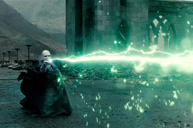 © 2010 Warner Bros. Ent. Harry Potter Publishing Rights Filmszene aus "Harry Potter und die Heiligtümer des Todes"