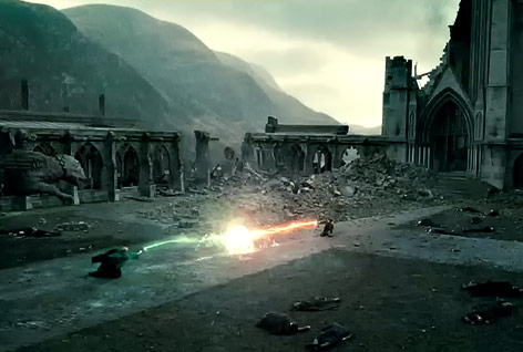 © 2010 Warner Bros. Ent. Harry Potter Publishing Rights Filmszene aus "Harry Potter und die Heiligtümer des Todes"