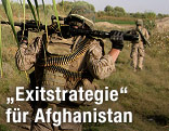 US-Soldaten patrollieren durch unwegsames Gelände in Afghanistan