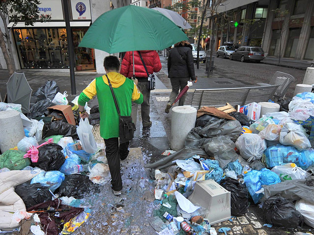 © APA/EPA/ANSA/Ciro Fusco Müllchaos in Neapel