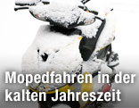 Moped im Schnee