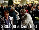 Passagiere sitzen am Flughafen fest
