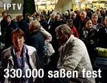 Passagiere sitzen am Flughafen fest