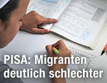 Sch&uuml;lerin schreibt