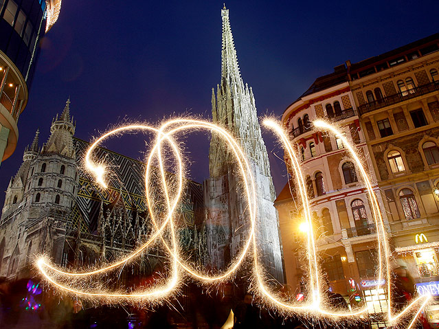 © APA/EPA/Georg Hochmuth Silvesterfeir am Wiener Stephansplatz