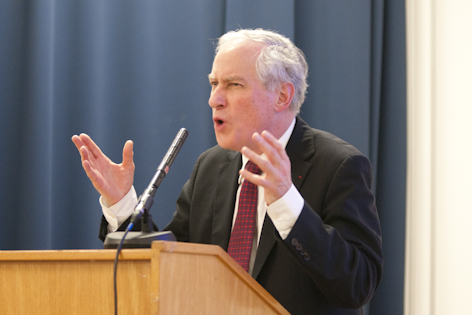 © ORF.at/Günter Hack Robert Darnton bei seinem Vortrag an der Universität Wien am 13.01.2011
