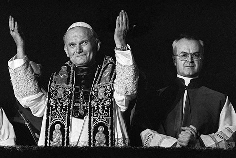 © AP Der neu gewählte Papst Johannes Paul II. am 16. Oktober 1978