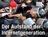 Demonstranten und Polizei