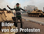 Ausgebrannte Fahrzeuge in Kairo