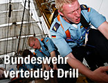 Besatzungsmitglieder der "Gorch Fock"