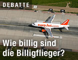 Easyjet-Flieger auf der Startbahn