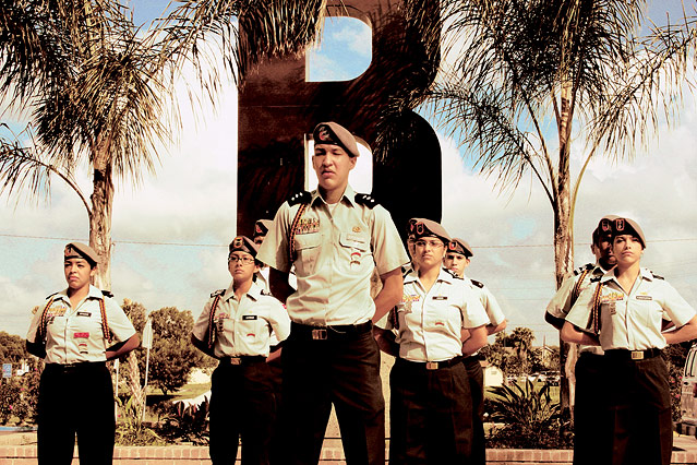© Thimfilm Schüler in Uniform