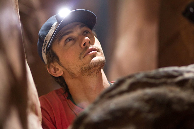 © 2010 Twentieth Century Fox Schauspieler James Franco in einer Filmszene aus 127 Hours