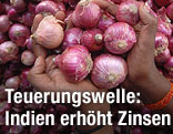 Hand voll Zwiebeln