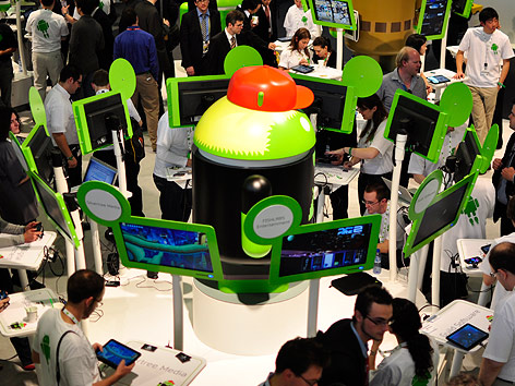 © ORF.at/Nadja Igler Aussteller auf dem Android-Messestand