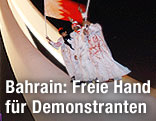Demonstranten feiern Rückzug der Sicherheitskräfte