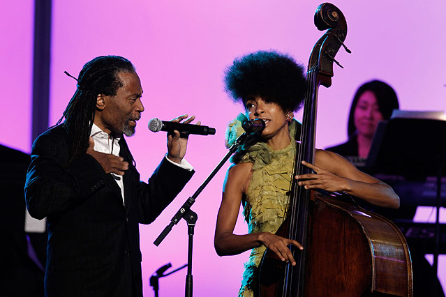 © AP/Matt Sayles Esperanza Spalding und Bobby McFerrin bei den Grammy Awards