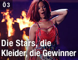 Rihanna singt bei den Grammy Awards