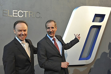 © dpa/Andreas Gebert BMW präsentiert seine neue Marke BMW i in München.