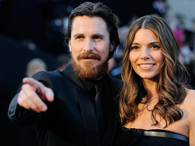 © AP/Chris Pizzello Christian Bale aseine Frau Sibi Blazic auf dem Roten Teppich