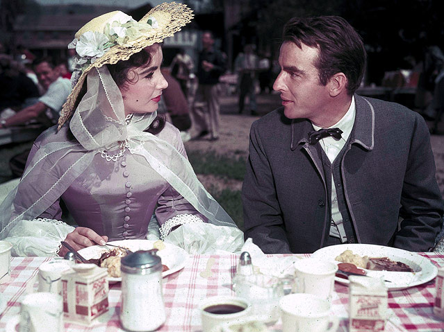 © AP Elizabeth Taylor und Montgomery Clift im Film "Raintree County", 1957