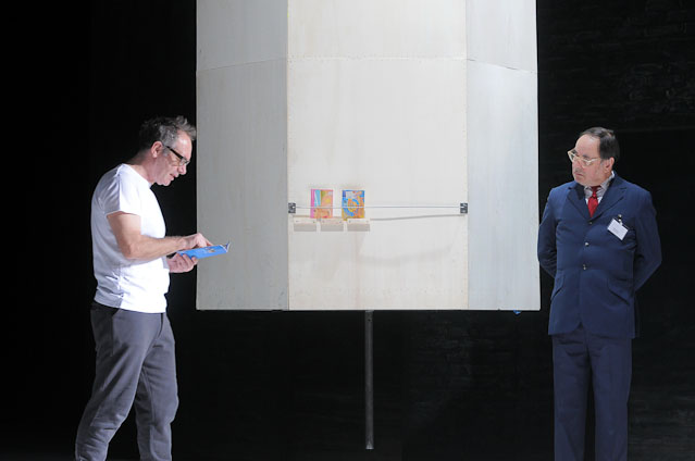 © Burgtheater/Reinhard Werner Szene aus "Das blinde Geschehen"