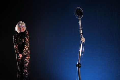 © Burgtheater/Reinhard Werner Szene aus "Das blinde Geschehen"