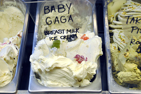 Speiseeis "Baby Gaga" aus Muttermilch