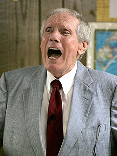 © AP/Charlie Riedel Fred Phelps (Leiter der Westboro Baptistenkirche)