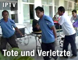 Sanitäter helfen verletztem Soldaten