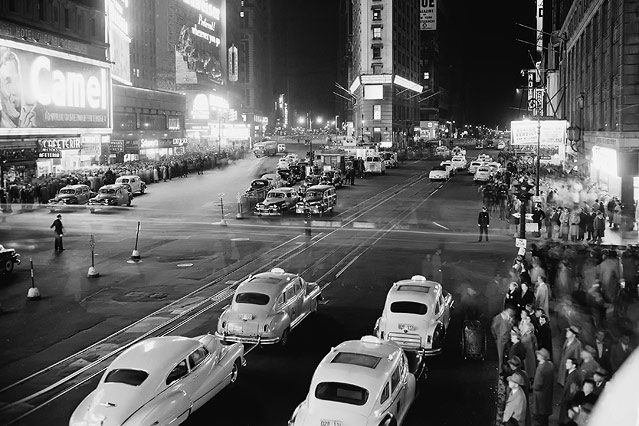 © AP Taxis auf dem Times Square in New York in 1948