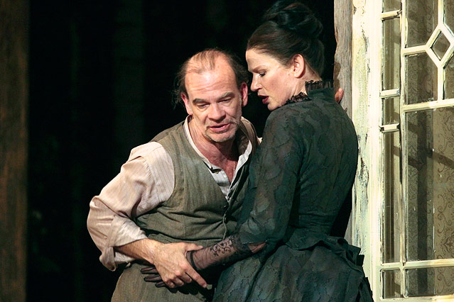 © Reuters/Herwig Prammer Schauspieler Martin Wuttke und Dörte Lyssewski